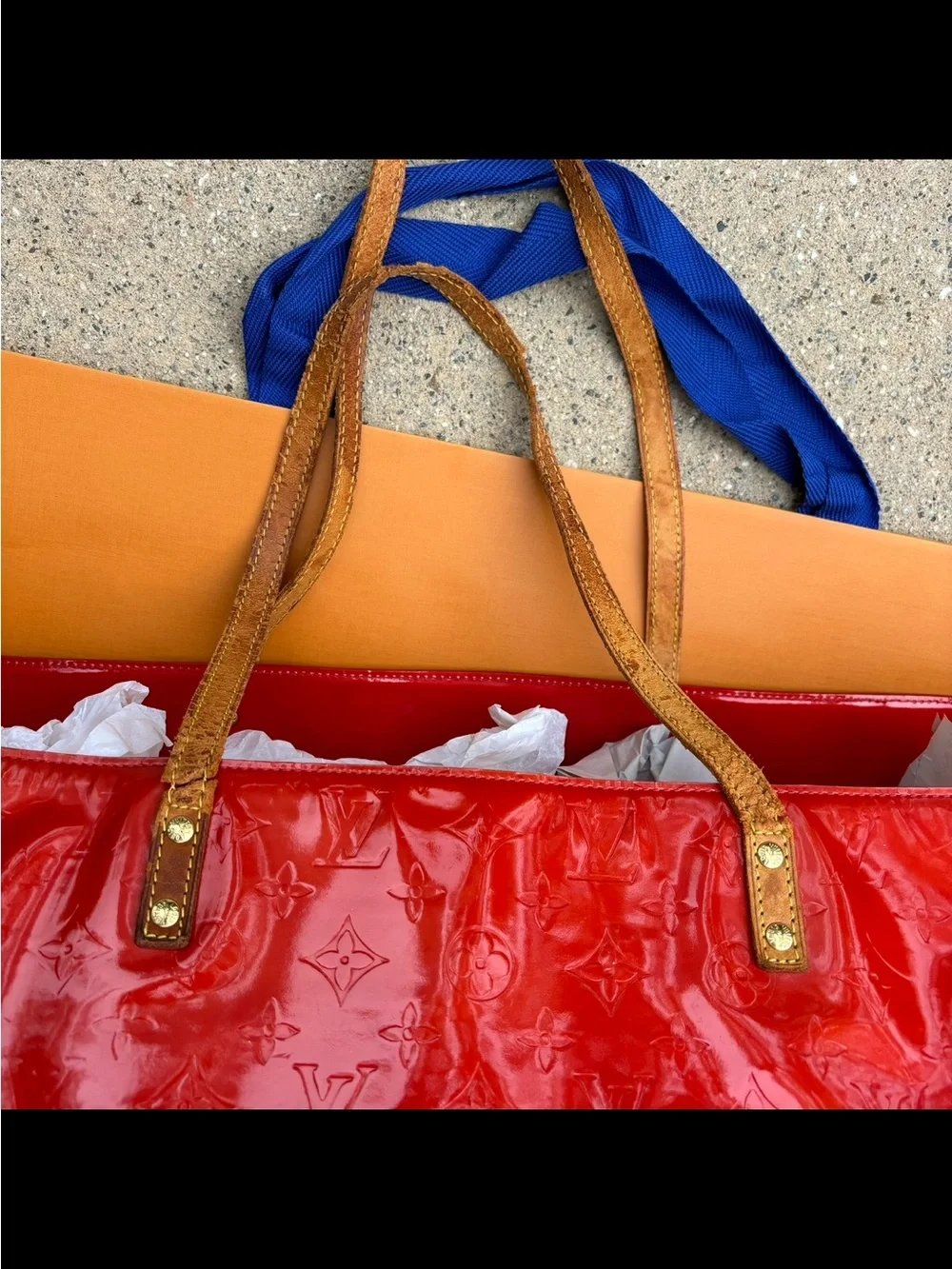 LOUIS VUITTON RED MONOGRAM VERNIS READE GM Tote Oversized Patent Leather